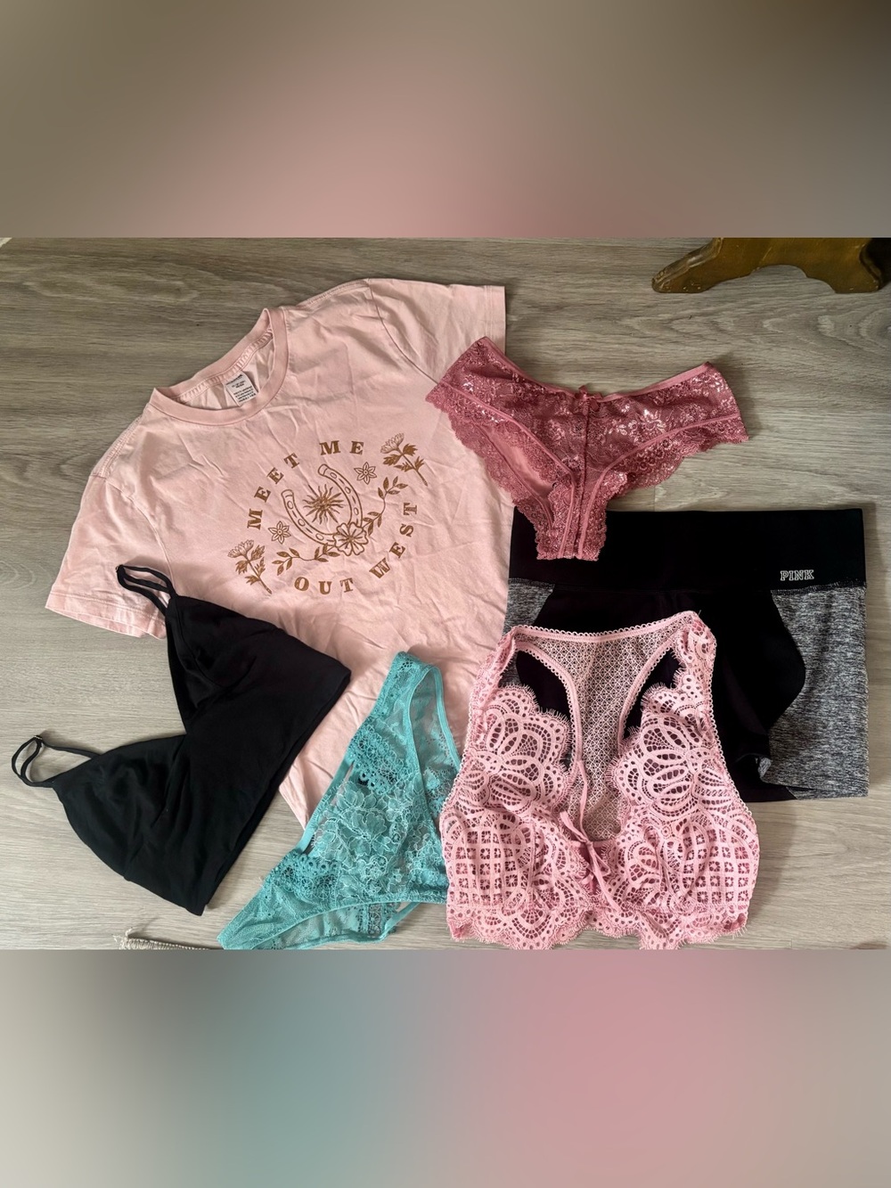 Lot of Victoria’s Secret Pink women’s S M XS bras panties boxy tee